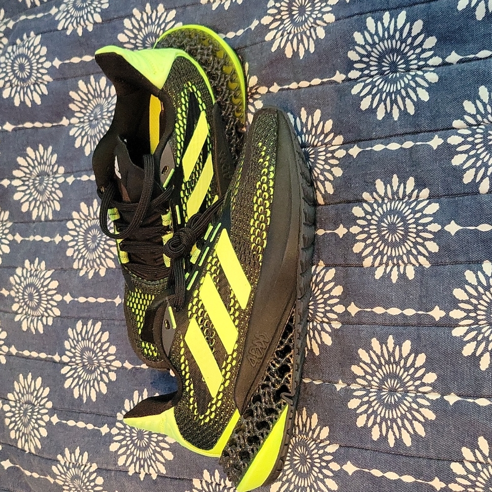 Adidas 4DFWD boys sneakers